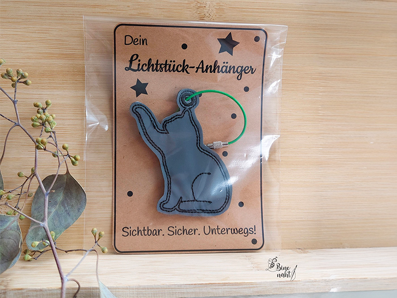 Preview: Lichtstück Anhänger Haustier Liebe - ITH-Stickdatei